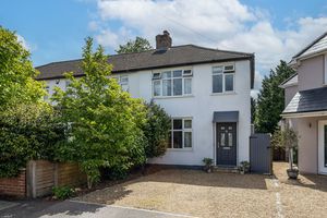 Balmoral Crescent- click for photo gallery